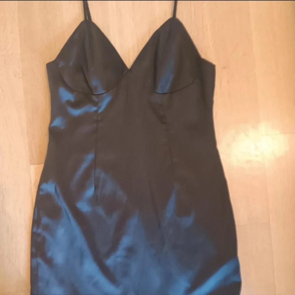 Goth Formal Dress 🖤🖤 - Picture 4 of 6
